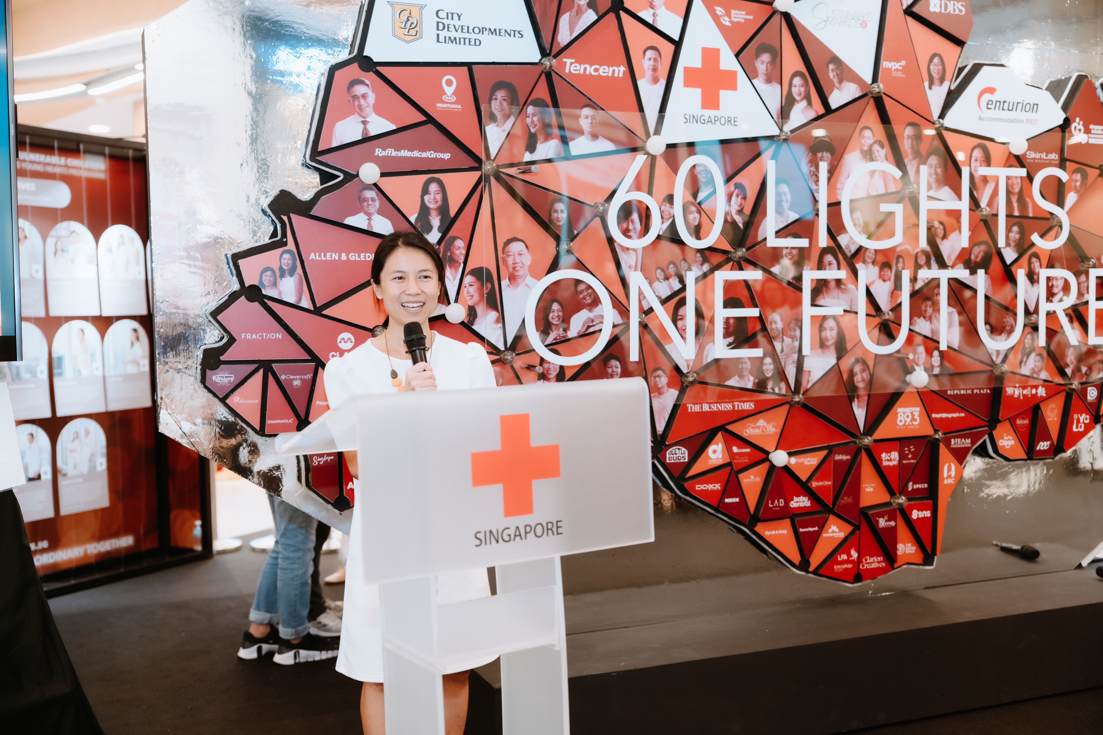 Singapore Red Cross Young Hearts Fundraising Event with Peace of Art 60 Lights One Future 5